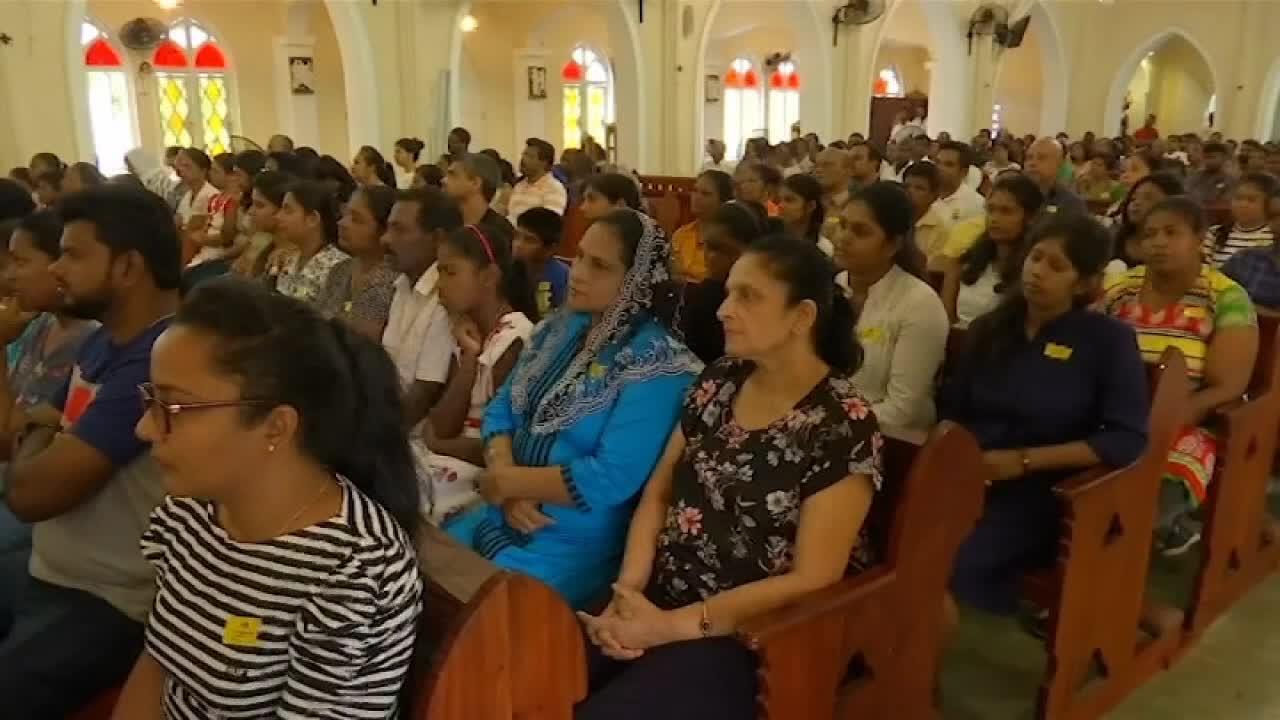 Catholics in Sri Lanka attend Sunday mass three weeks after Easter service bombings	