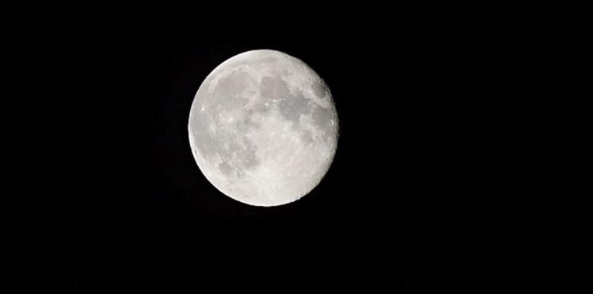 A new study suggests that a ‘large body’ crashed into the Moon and gave it its distinctive features