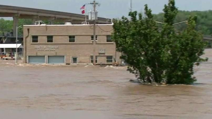 Authorities fear Arkansas River flooding to impact up to 1,000 homes in Fort Smith