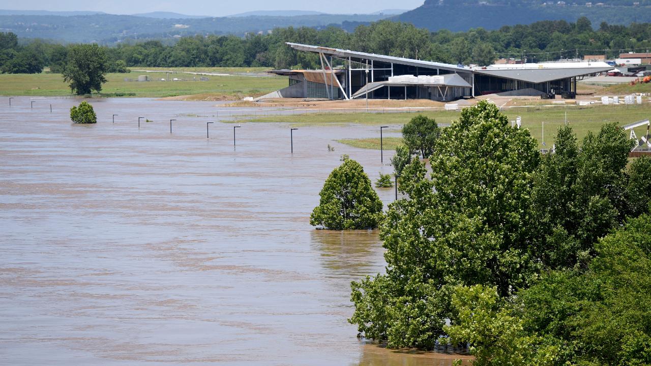 Historic flooding hits Arkansas