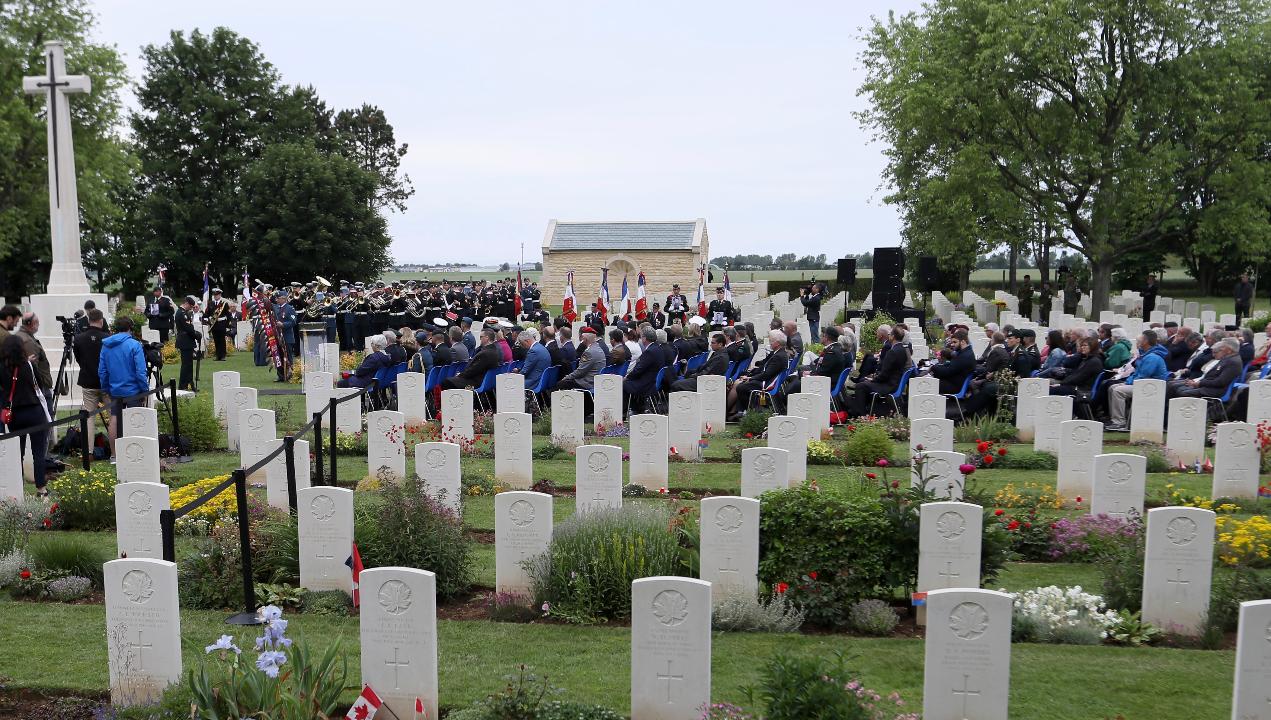 World leaders commemorate the 75th anniversary of D-Day