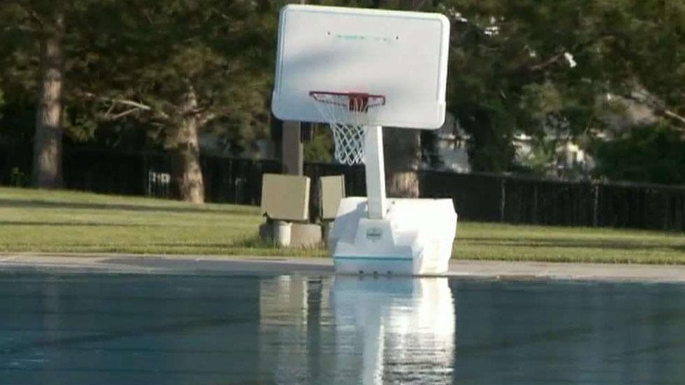 Chlorine leak sickens dozens at swimming pool in Utah