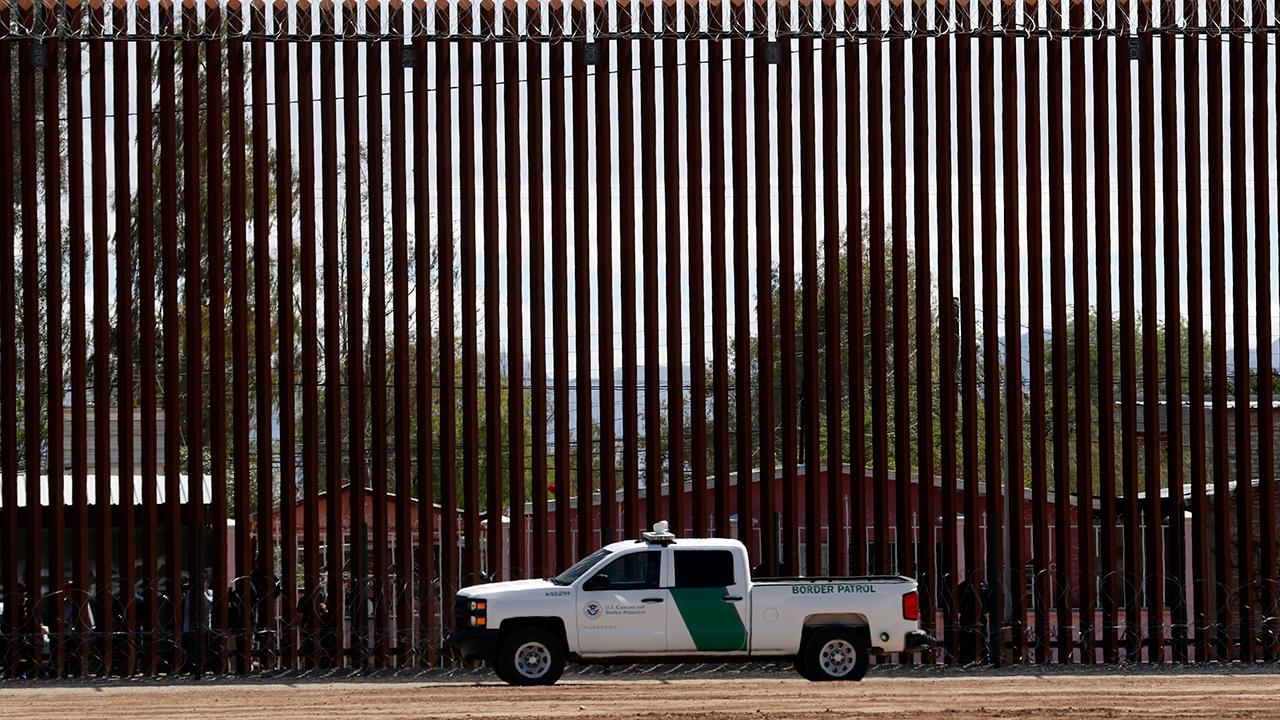 Massive surge in immigration arrests reported at U.S.-Mexico border