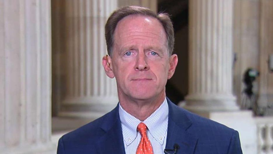 Sen. Pat Toomey reintroduces 'Stop Dangerous Sanctuary Cities Act'