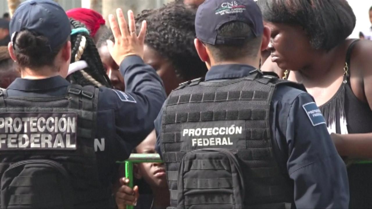 Mexico deporting migrants without papers at checkpoints on Guatemala border