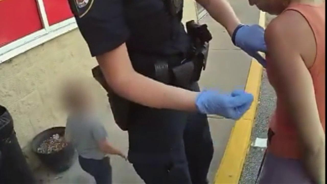 Raw video: Woman brings her two-year-old grandson with her to buy heroin	