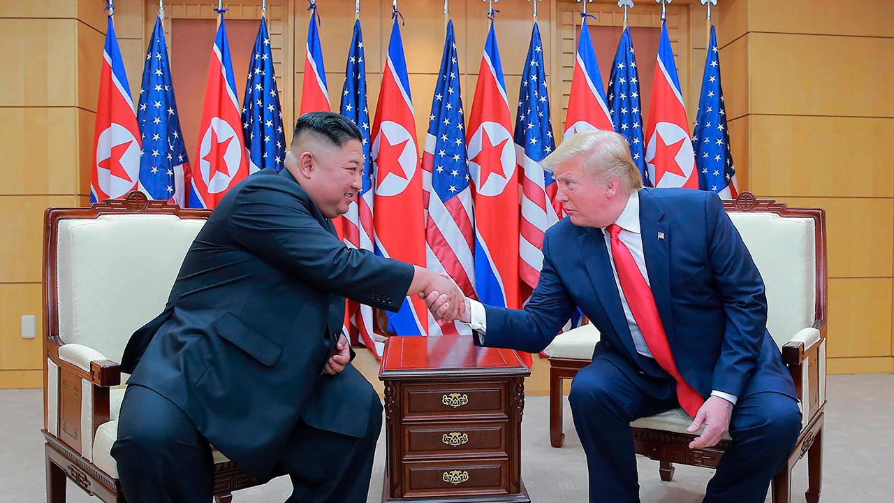 Democratic presidential candidates blast President Trump's meeting with Kim Jong Un