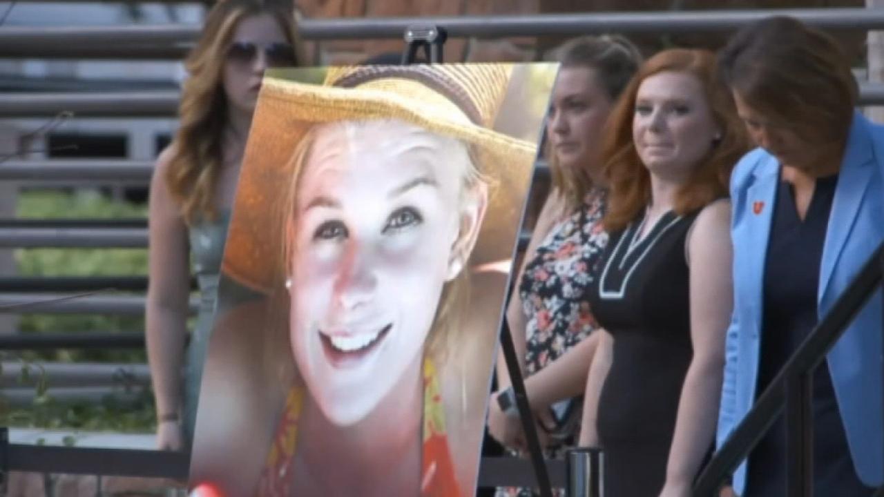 Mourners hold vigil to remember Utah student Mackenzie Lueck