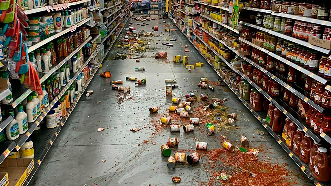 Massive earthquake hits Southern California