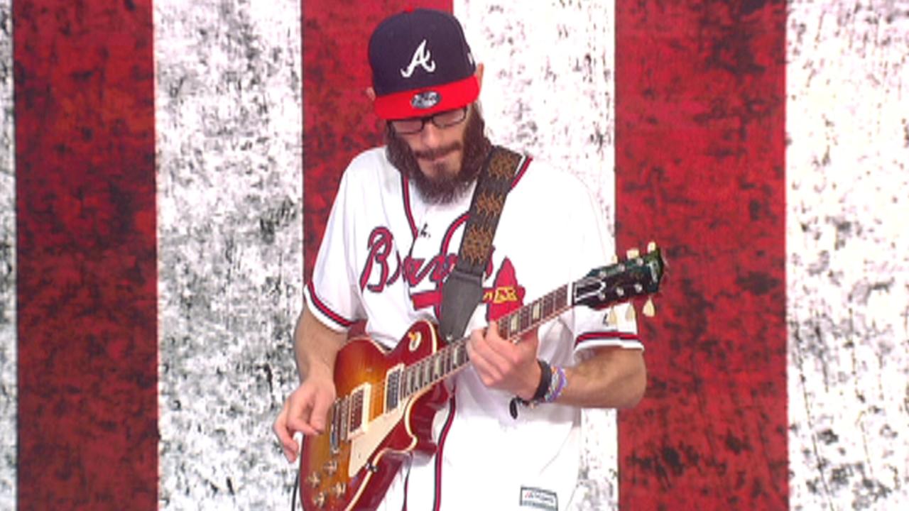 Guitarist who played 'Star-Spangled Banner' while overlooking Grand Canyon performs on 'Fox & Friends'