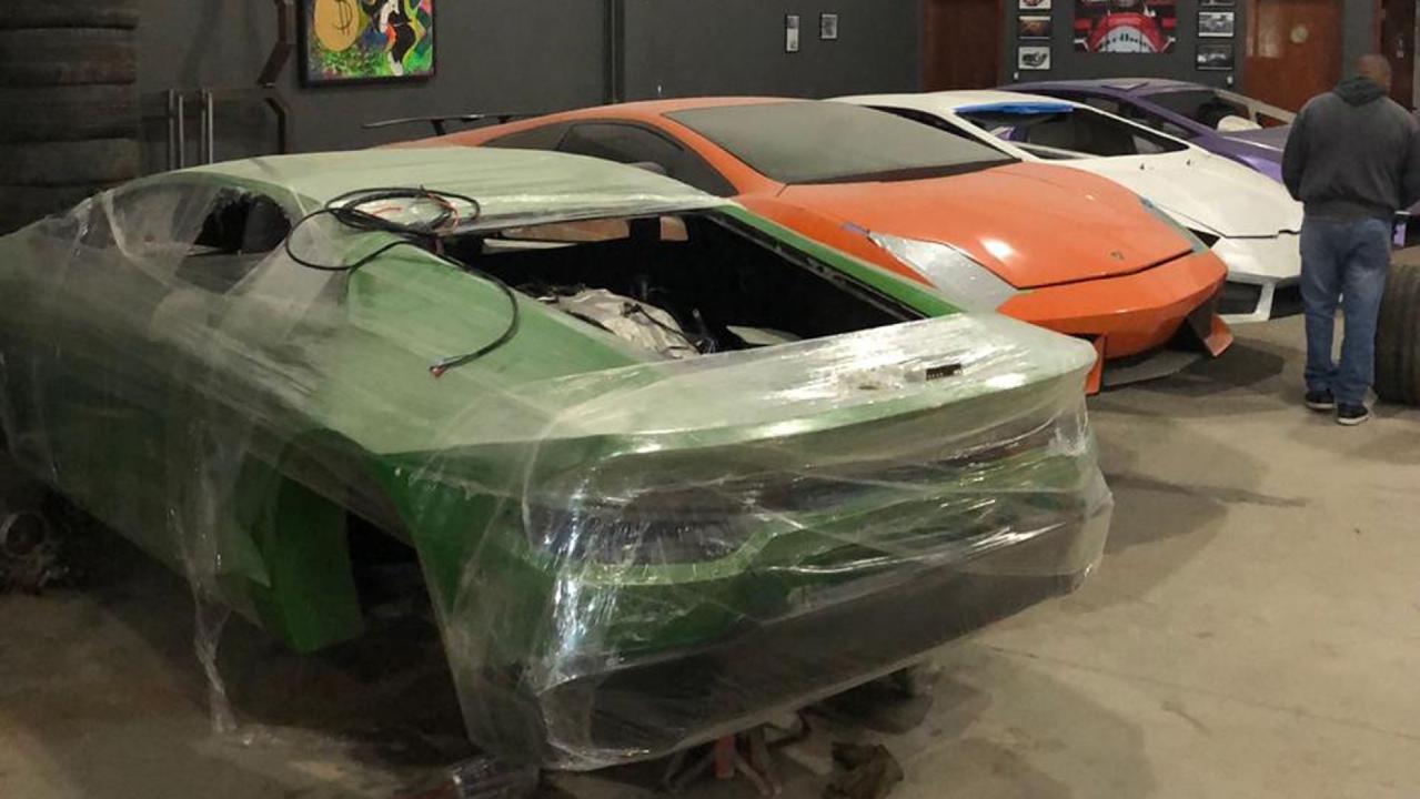 Cops shut down fake Ferrari and sham Lamborghini business in Brazil
