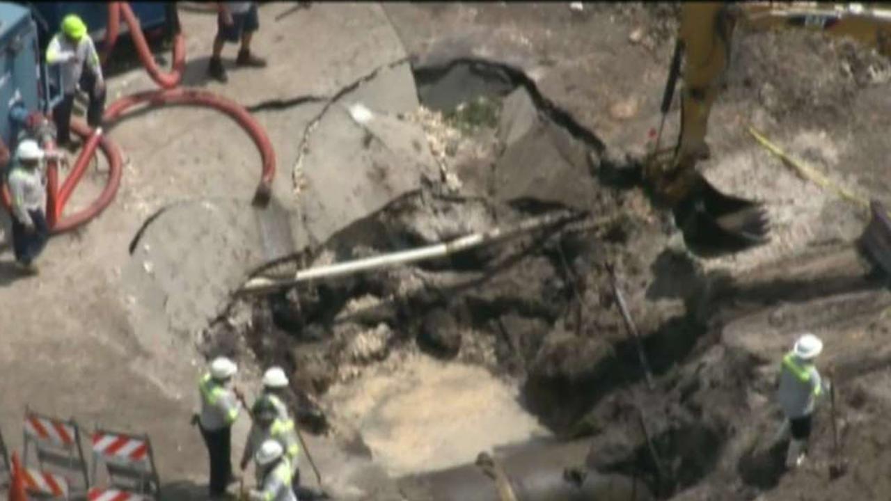 Water main break in Florida leaves hundreds of thousands without water