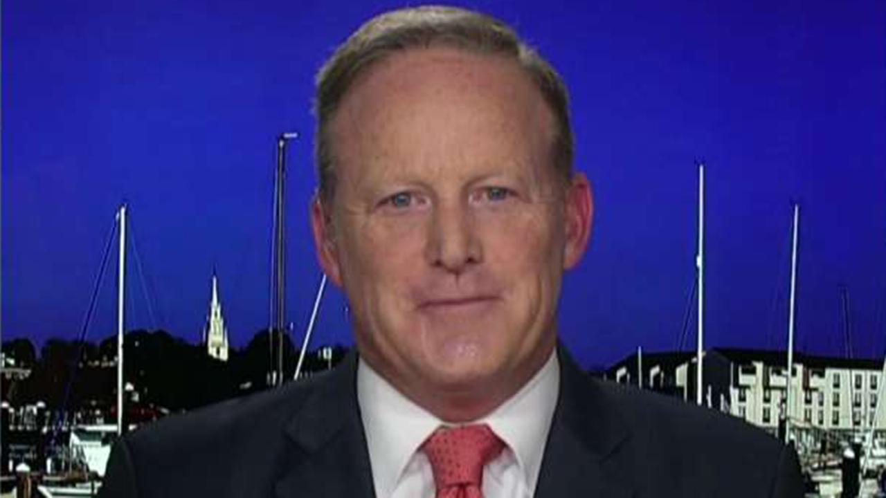 Sean Spicer reacts to Mueller's testimony: The Democrats didn't get what they wanted