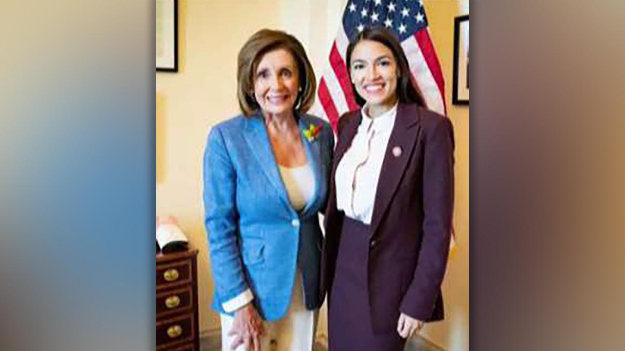 Speaker Pelosi tweets picture from her meeting with Alexandria Ocasio-Cortez