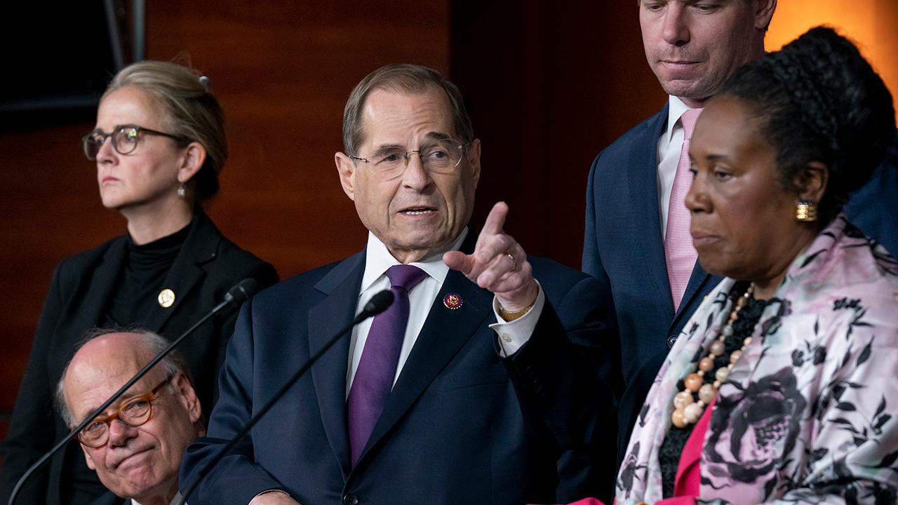 Democrats weighs pros and cons in push for impeachment following Mueller hearing
