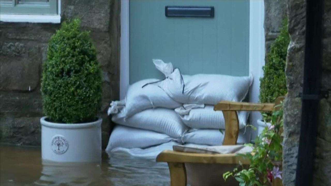 Raw video: Flashfloods hit parts of north England