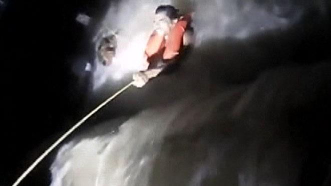 River rescue caught on Iowa police body camera
