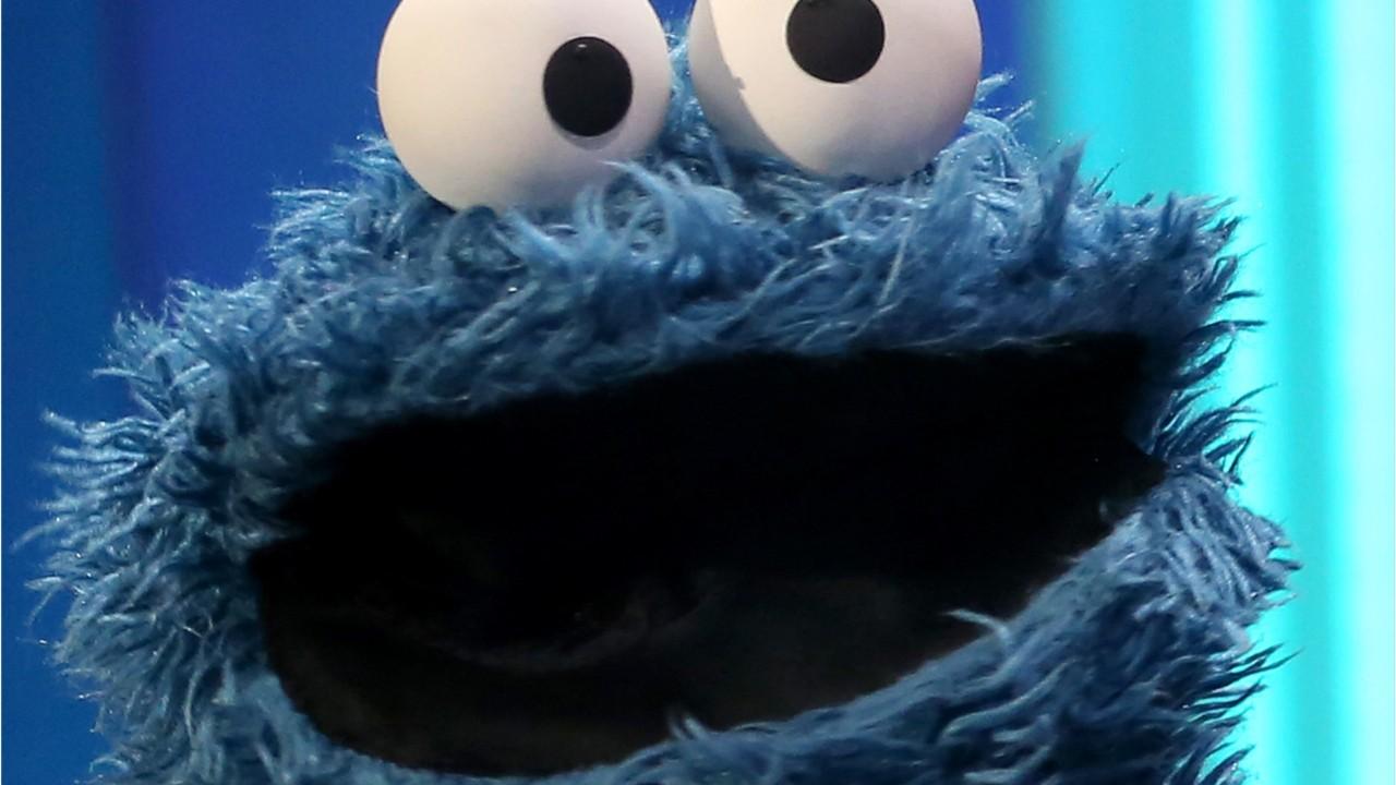Police: Oregon man steals cookies while wearing Cookie Monster shirt
