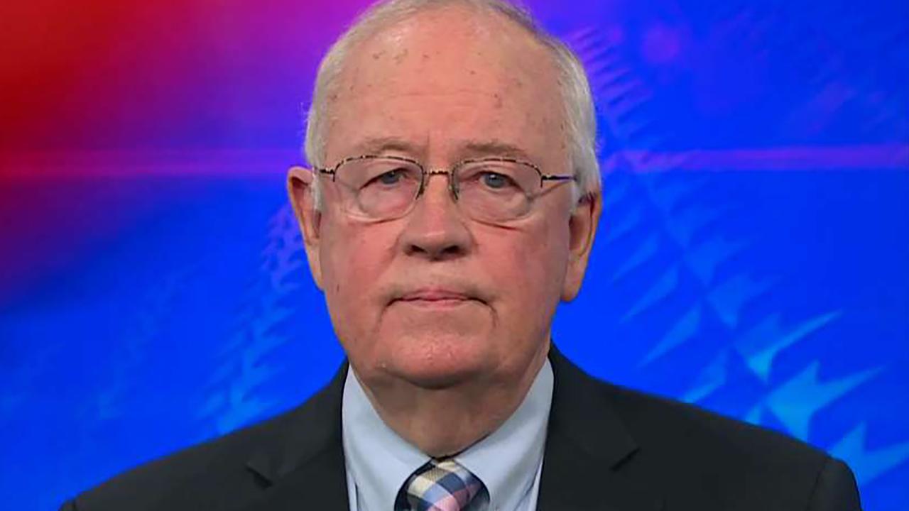 Entire house of cards will collapse in Russia probe, Ken Starr predicts