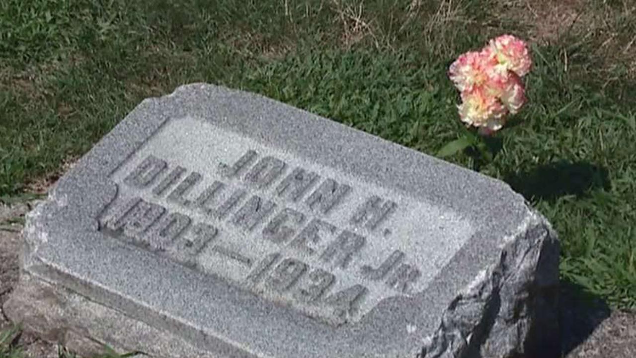 Relatives of John Dillinger to exhume and test body in grave