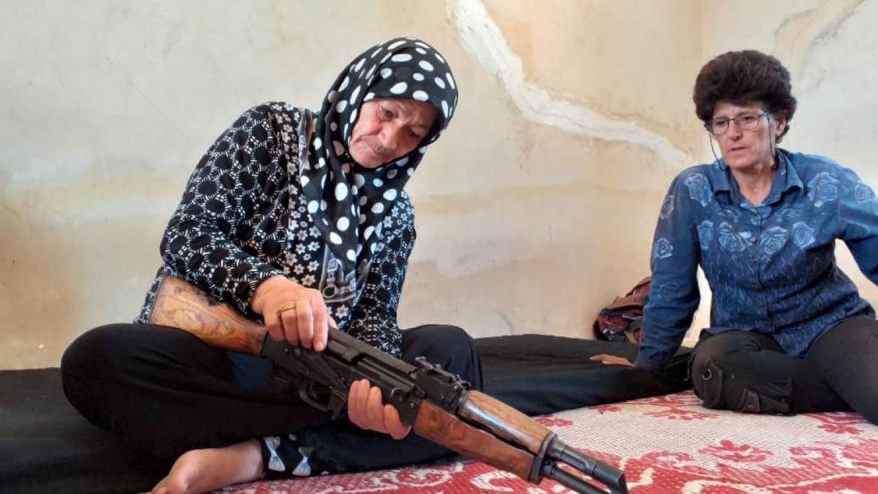 Kurdish-Syrian ‘feminists’ form giant human shield