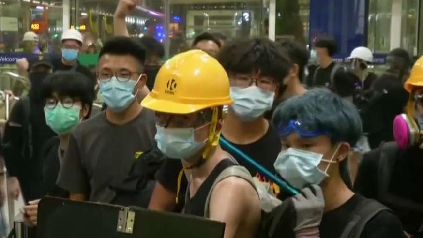 Chaos erupts at Hong Kong airport for second straight day