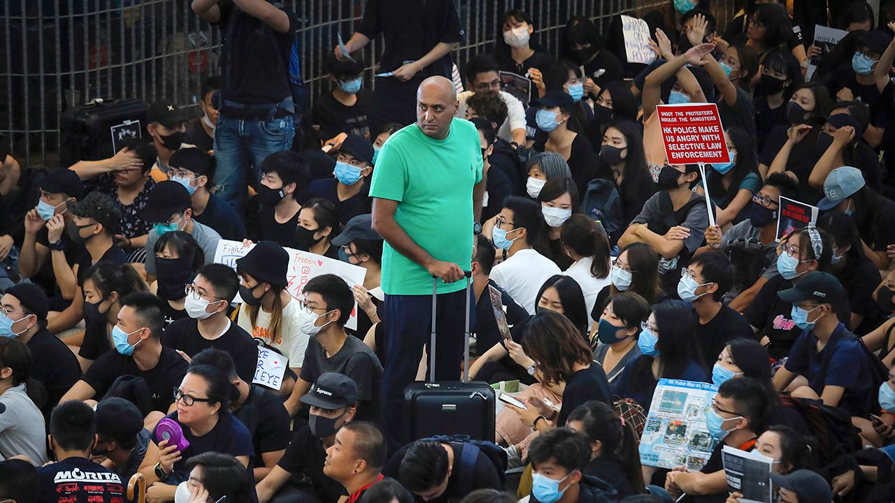 US monitoring Hong Kong protests amid trade war with China