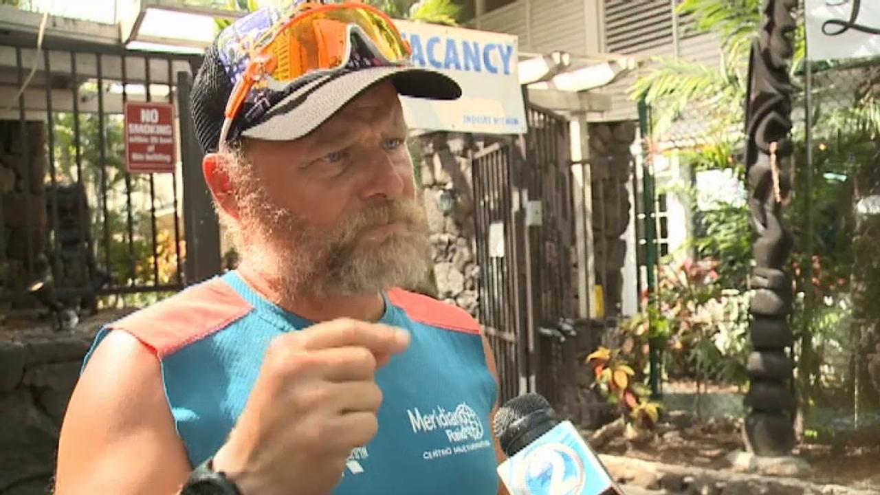 Antonio de la Rosa becomes the first man to stand-up paddle from San Francisco to Honolulu