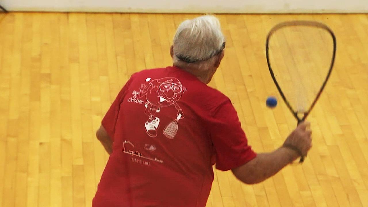97-year-old Arizona man ready to compete in racquetball tournament