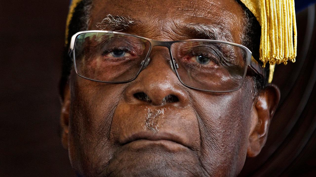 Robert Mugabe, longtime ruler of Zimbabwe, dead at 95