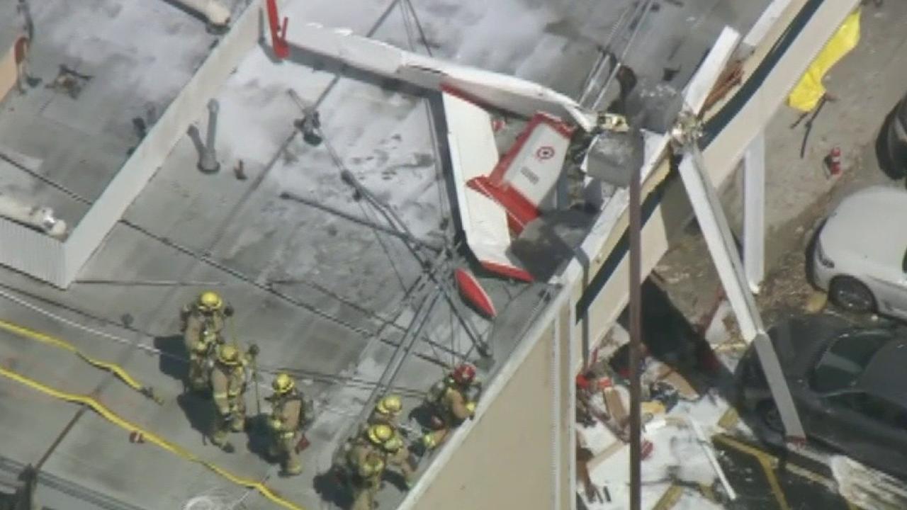 One dead, one injured after small plane crashes onto strip mall roof in California	