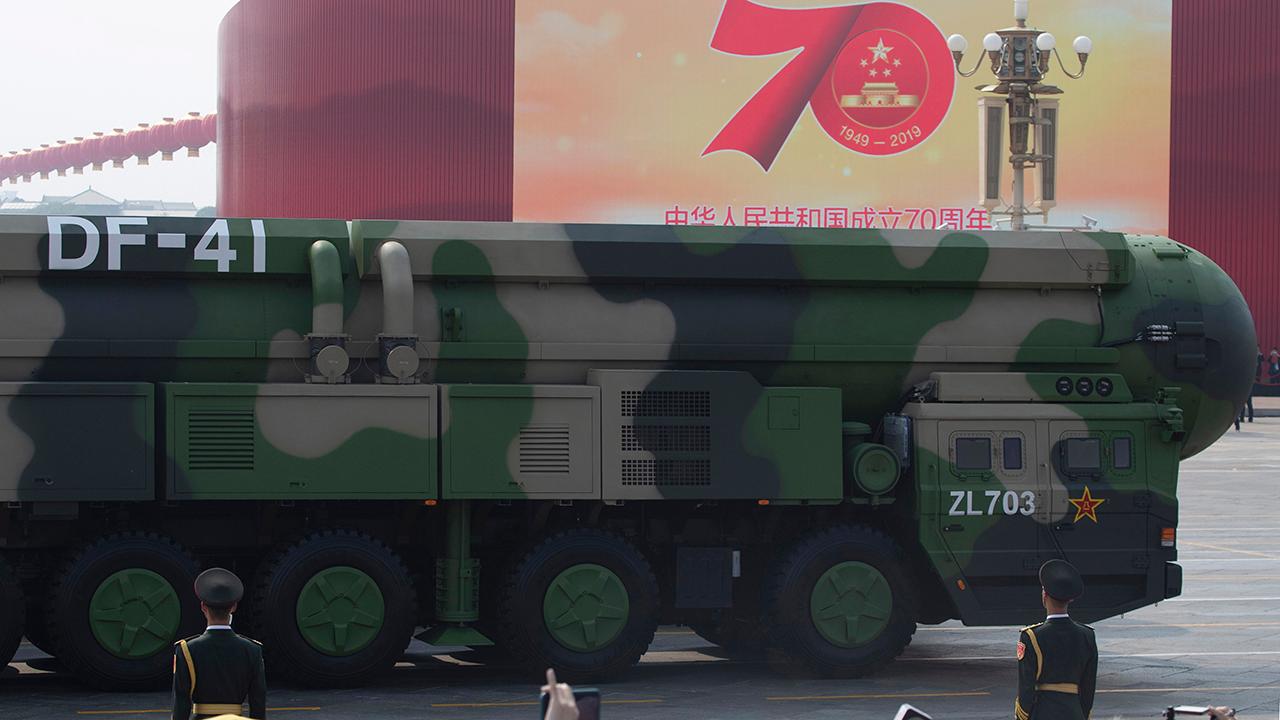 China unveils nuclear missile at 70th anniversary parade