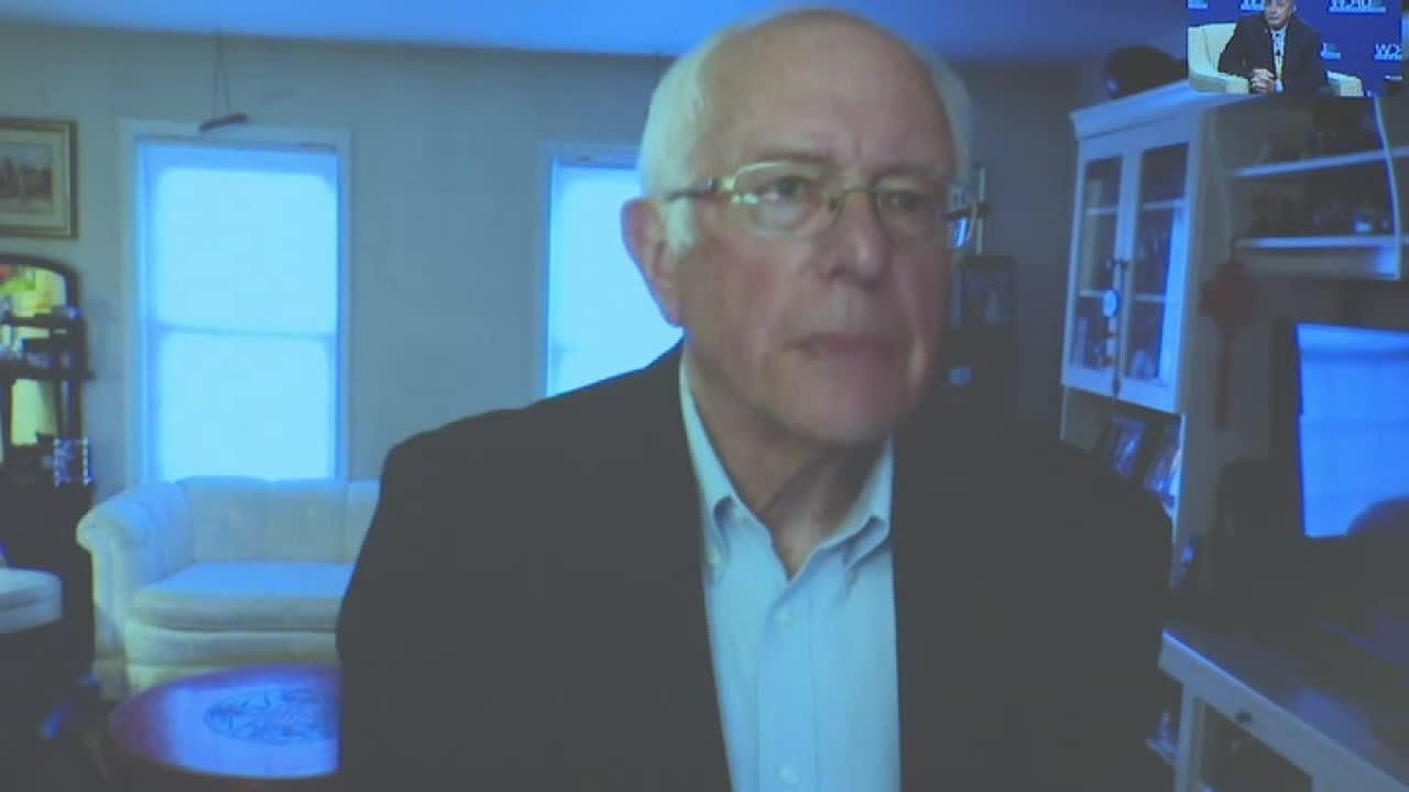 Watch: Sanders doesn't let ringing phone interrupt answer during union town hall