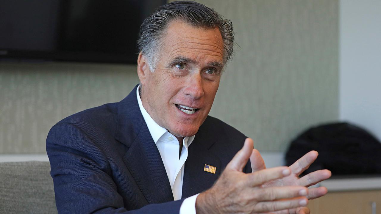 Mitt Romney exposed for using a secret Twitter account	