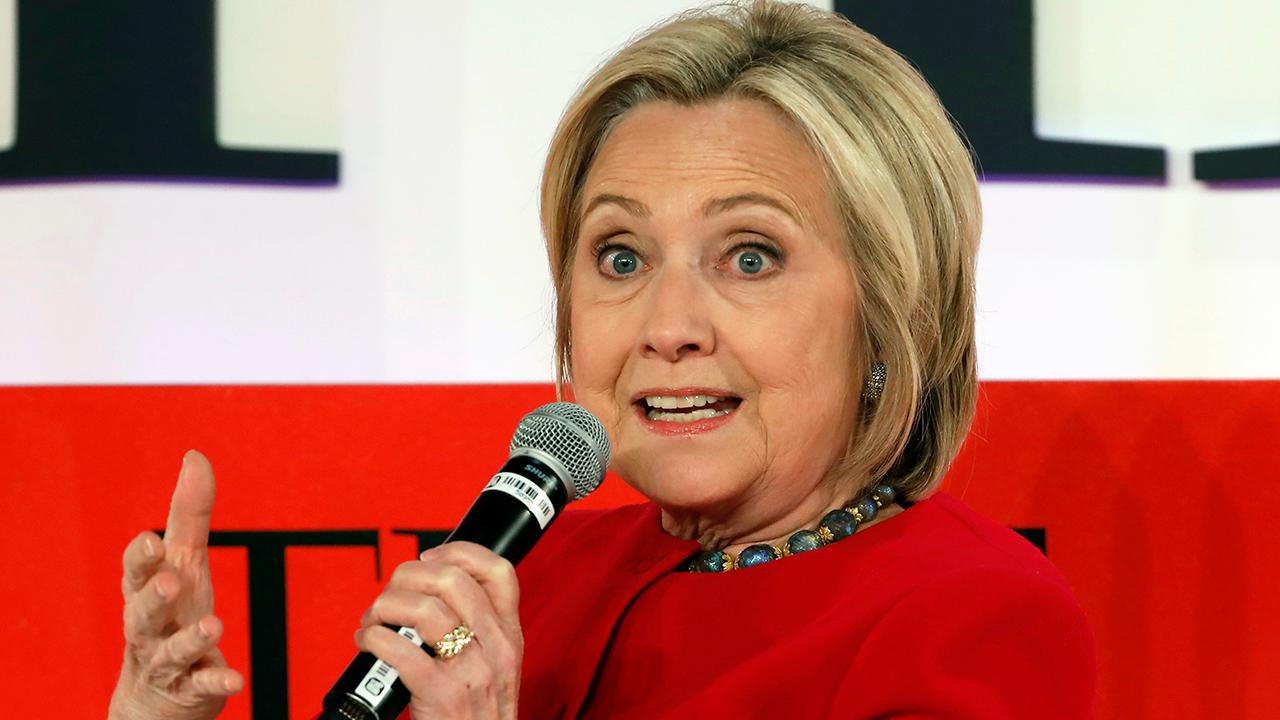 CNN analyst expresses regret for covering 'no big deal' Clinton email scandal
