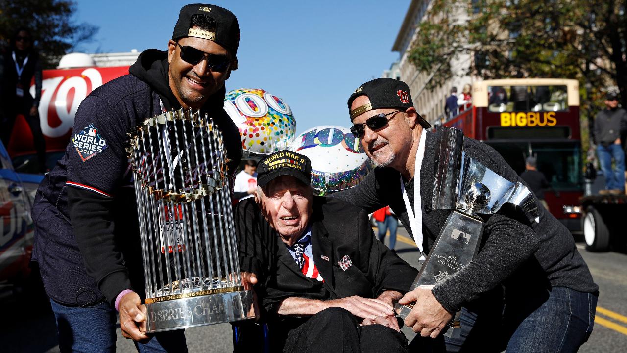 Our favorite reactions to the Washington Nationals parade