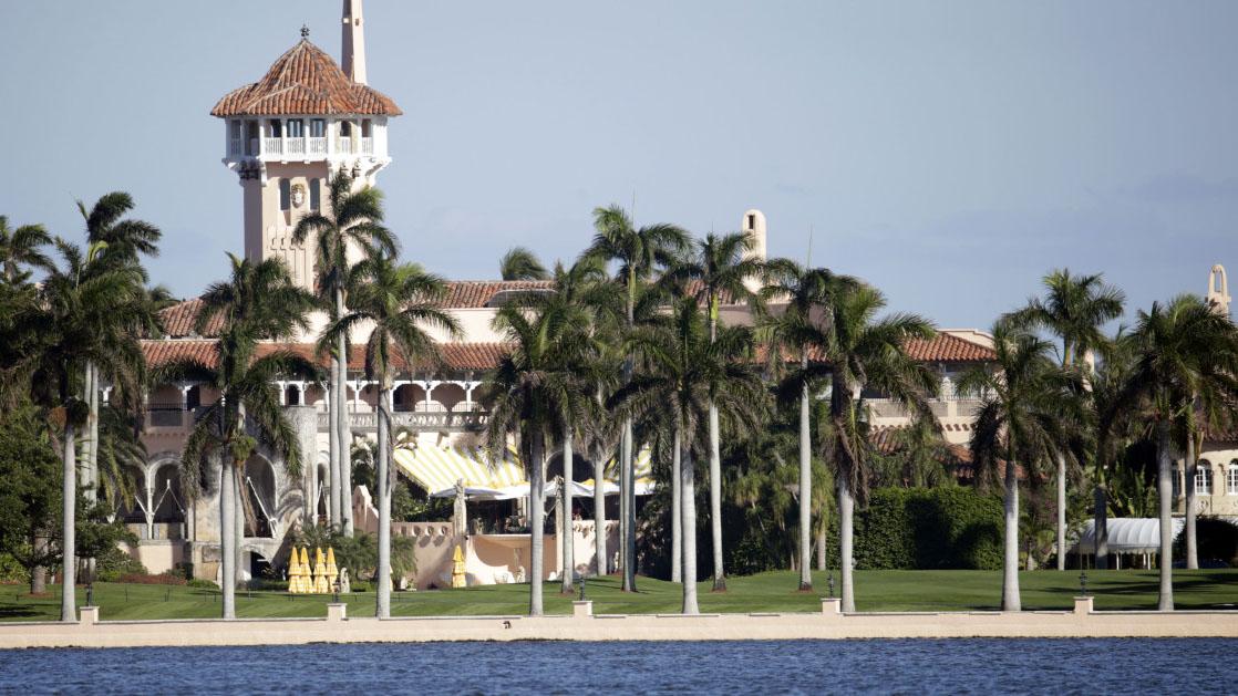 Trump moves residence to Florida