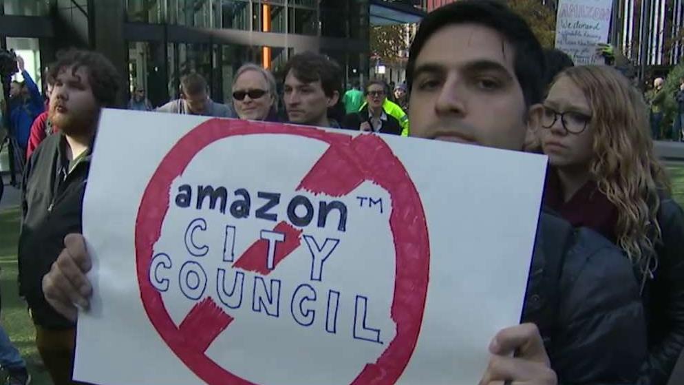 Amazon facing push-back from Democratic candidates for PAC donation; Dan Springer reports.