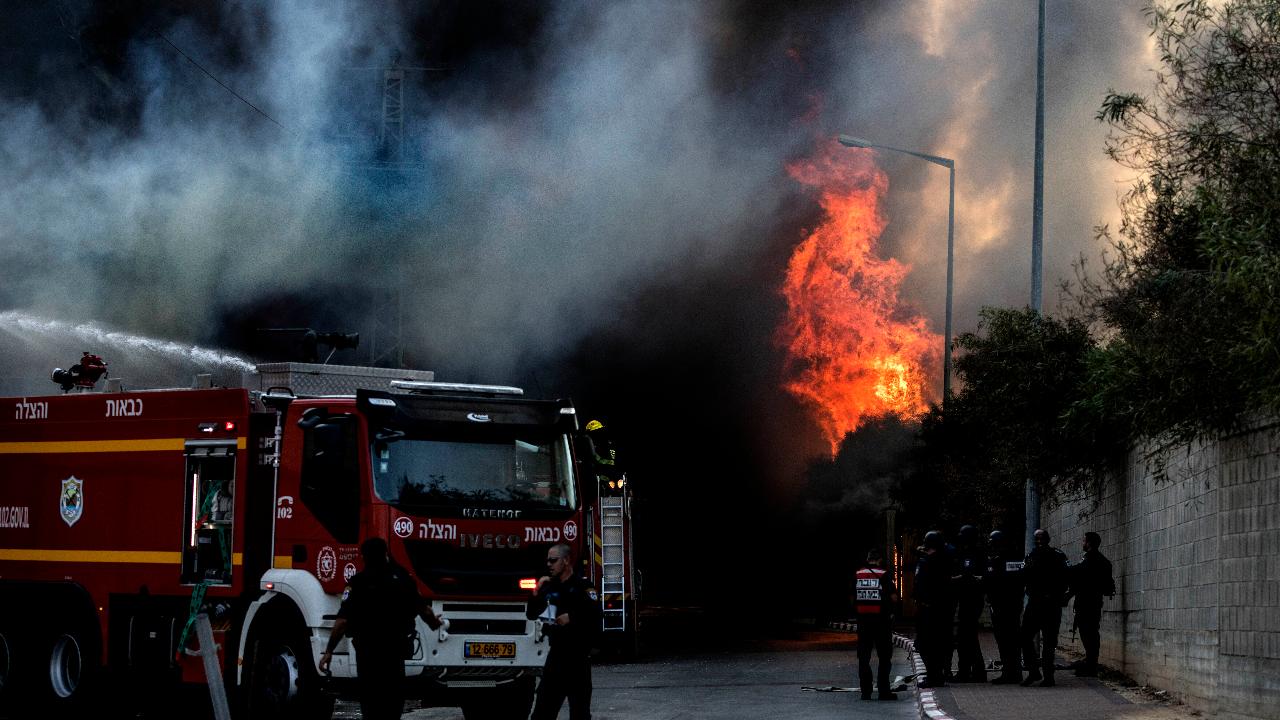 Israel hits targets in Gaza as rocket fire resumes