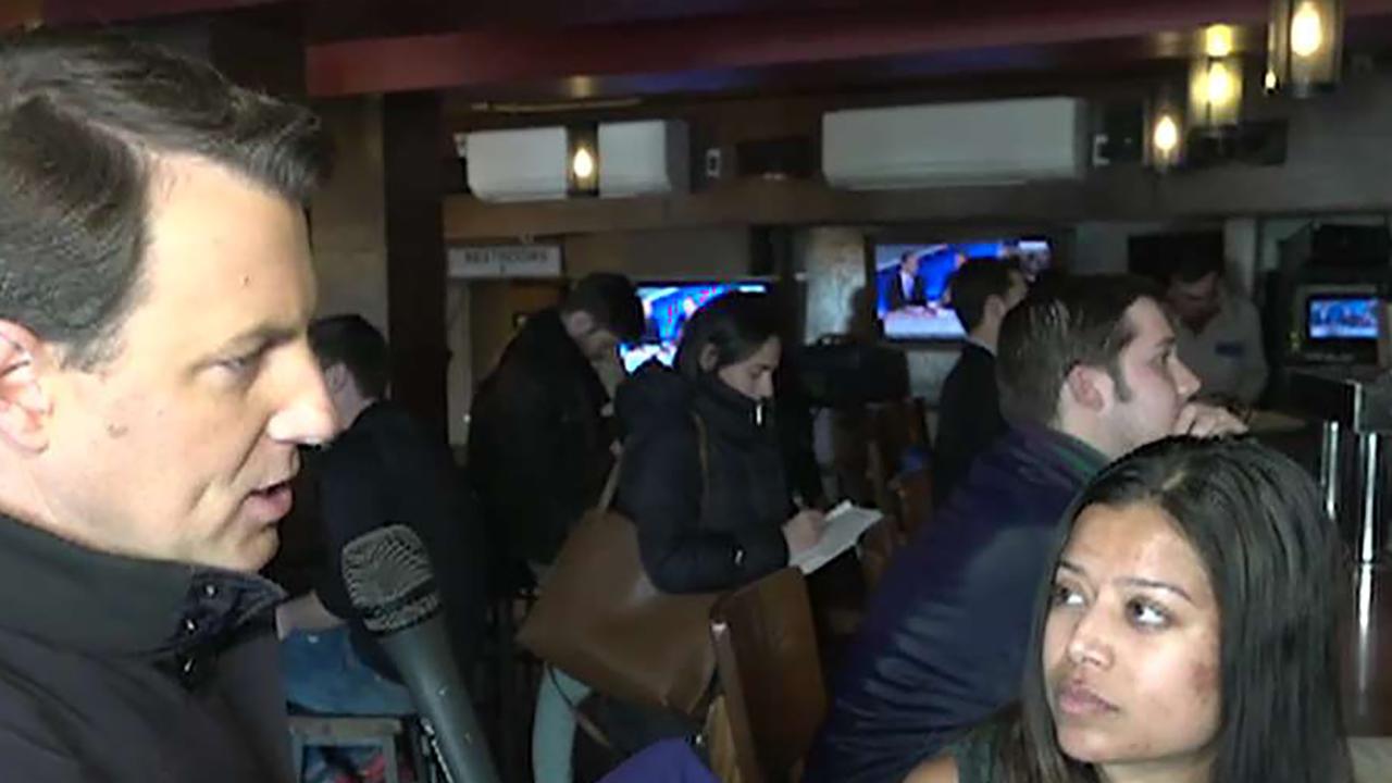 DC Bars Open Early For Impeachment Watch Parties | Fox News Video