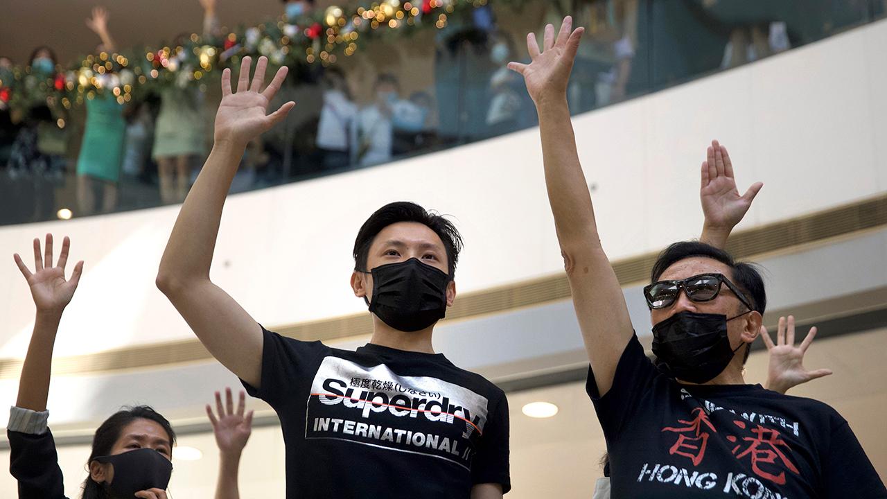Hong Kong protesters urge President Trump to sign Hong Kong Human Rights Bill