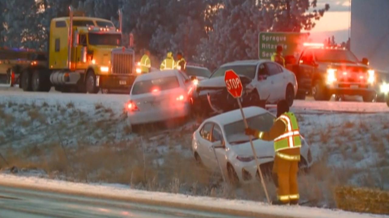 Strong winds, rapid snowfall leads to massive pileup on Washington highway