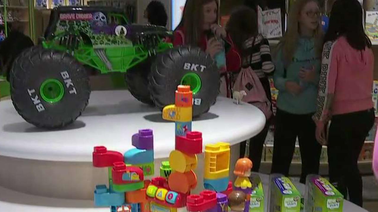 Toys 'R' Us returns in time for the holiday season