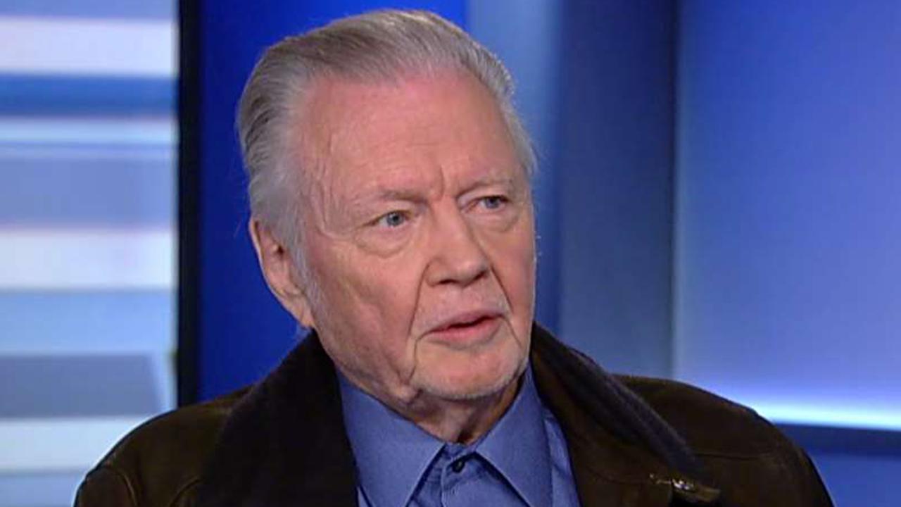 Jon Voight on paying respects to fallen soldiers with Trump
