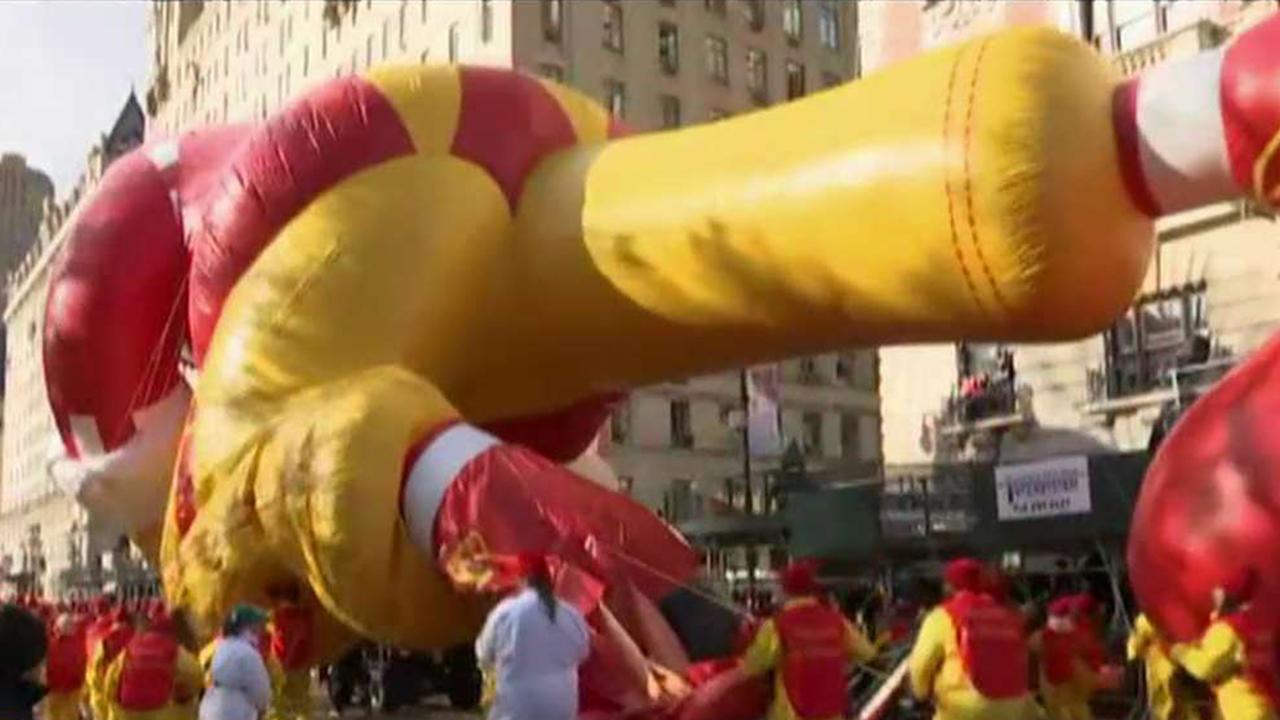 Ronald McDonald balloon pulled from Thanksgiving parade route due to leak