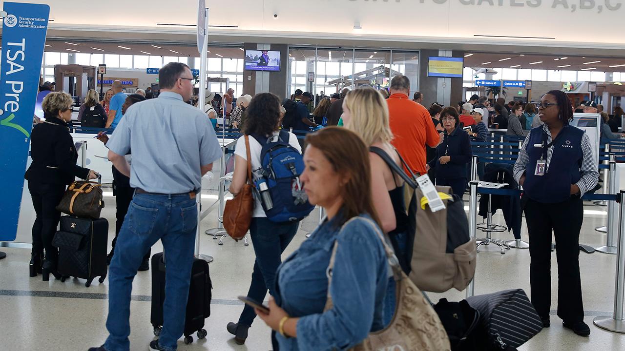 Record number of fliers expected at airports through Thanksgiving holiday