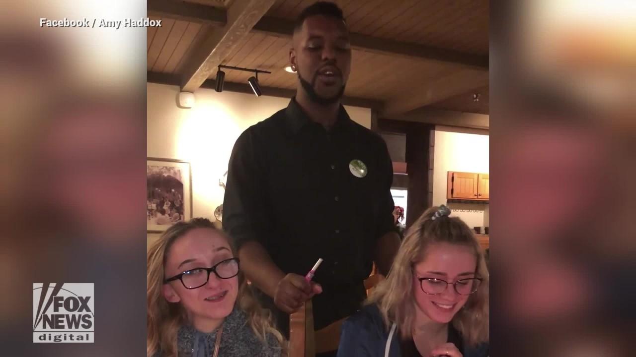 Singing Olive Garden waiter stuns 17-year-old twins with 'Happy Birthday' rendition