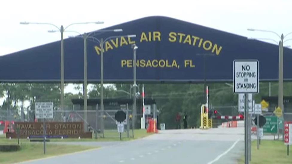 Witness describes massive police response to shooting at Naval station in Pensacola