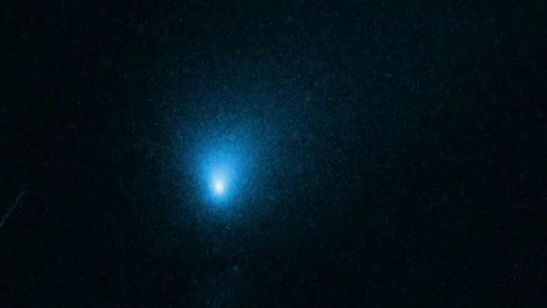 Interstellar comet will be passing near Earth