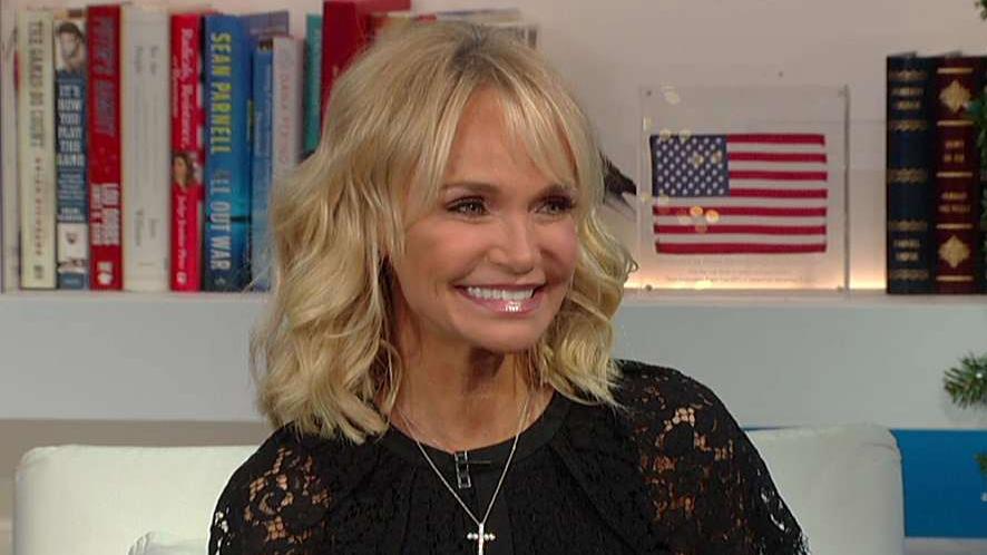 Kristin Chenoweth opens up on being a Christian in Hollywood ahead of holiday special
